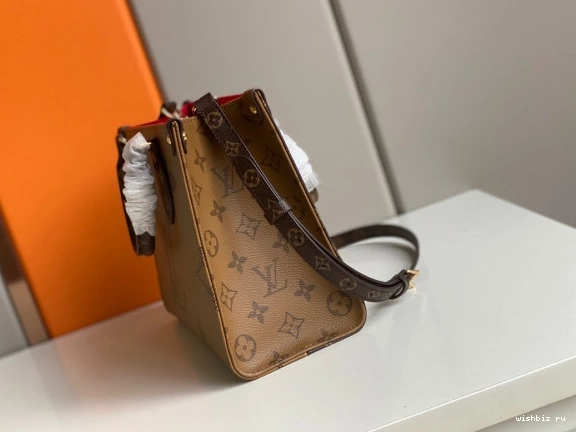 WIS VUITTON PM LOUIS ONTHEGO 1204